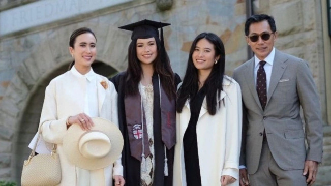 Mengenal Katyana dan Katrina Wardhana, Putri Menteri Pariwisata dengan Prestasi Gemilang