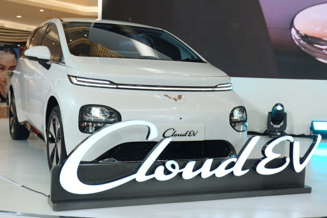 Perbedaan Wuling Cloud EV Varian Baru Lite dan Pro