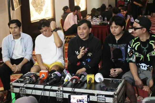 Yovie Widianto: Konser Ini untuk Glen Fredly dan Carlo Saba