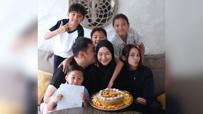 Rayakan Ultah ke-38, Zaskia Adya Mecca Refleksi Diri Jelang Usia 40