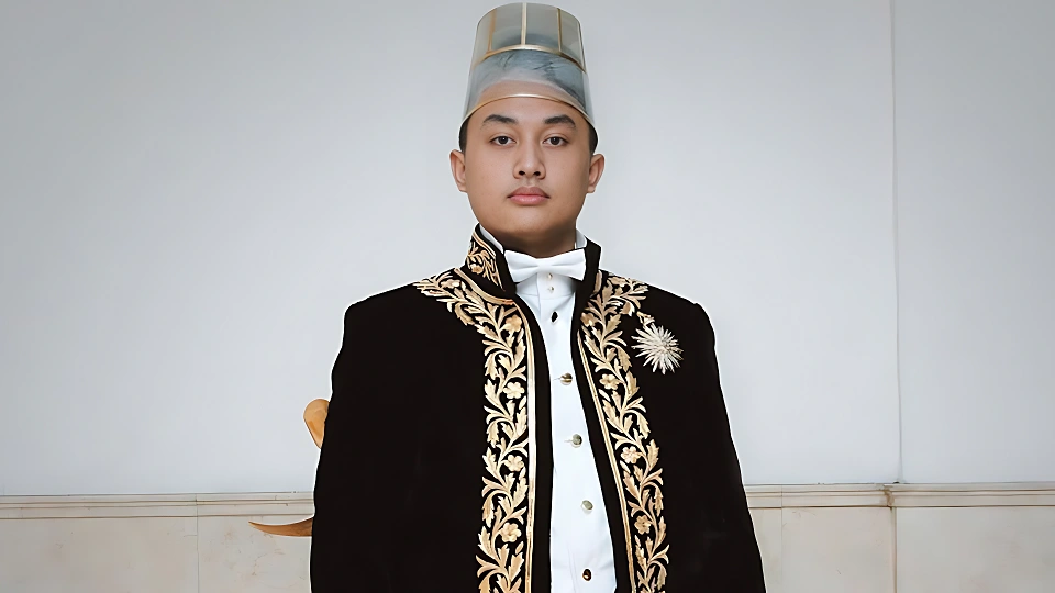 Gusti Purbaya Resmi Jadi Raja Surakarta di Usia 23 Tahun