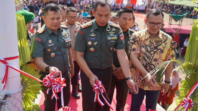 Kodam Diponegoro Wujudkan Mimpi Rakyat, Bangun Jembatan "Merah Putih"