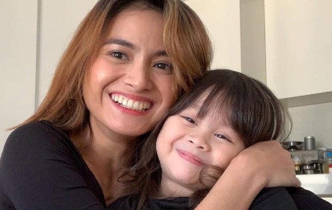 Perceraian Acha Septriasa: Otomatis Dapat Hak Asuh Anak, Tak Minta Harta Gono-Gini