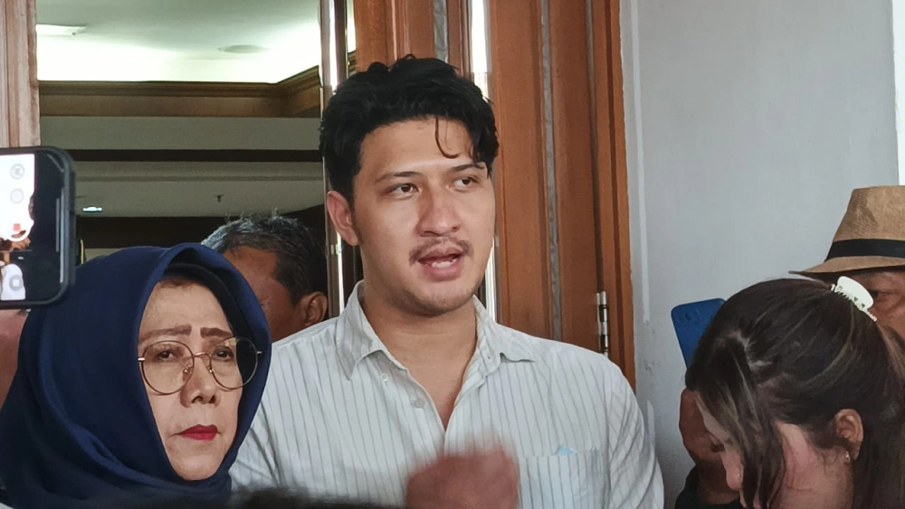  Aditya Zoni di Pengadilan Negeri Jakarta Pusat, Kamis (18/12/2025) [FTNews/Selvianus Kopong Basar]