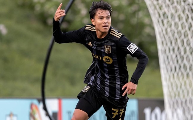 Biodata dan Agama Adrian Wibowo, Pemain LAFC Berdarah Surabaya Dipanggil Timnas Indonesia