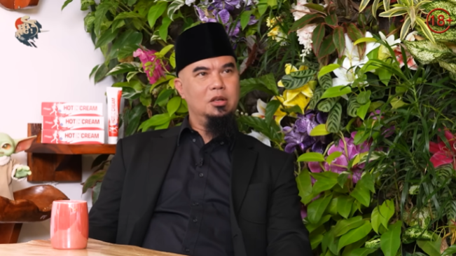 Ahmad Dhani Klarifikasi Isu Selingkuh: “Saya Nikah 3 Tahun Setelah Cerai dari Maia