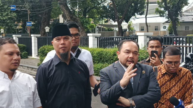 Shafeea Ahmad Dihujat Netizen, Ahmad Dhani Larang Putrinya Main Medsos Lagi?