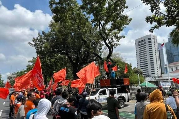 Aksi Buruh Akhir Tahun Penetapan Ump 2026 Jakarta Tuai Penolakan
