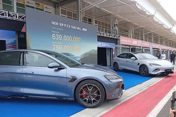 Alasan Depresiasi Mobil Listrik Lebih Tinggi Dari Mobil Bensin