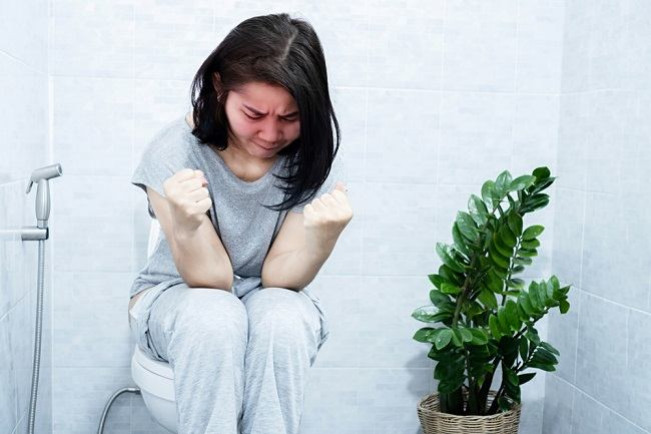 Mengalami Kesulitan BAB? Ini 5 Minuman untuk Melancarkannya
