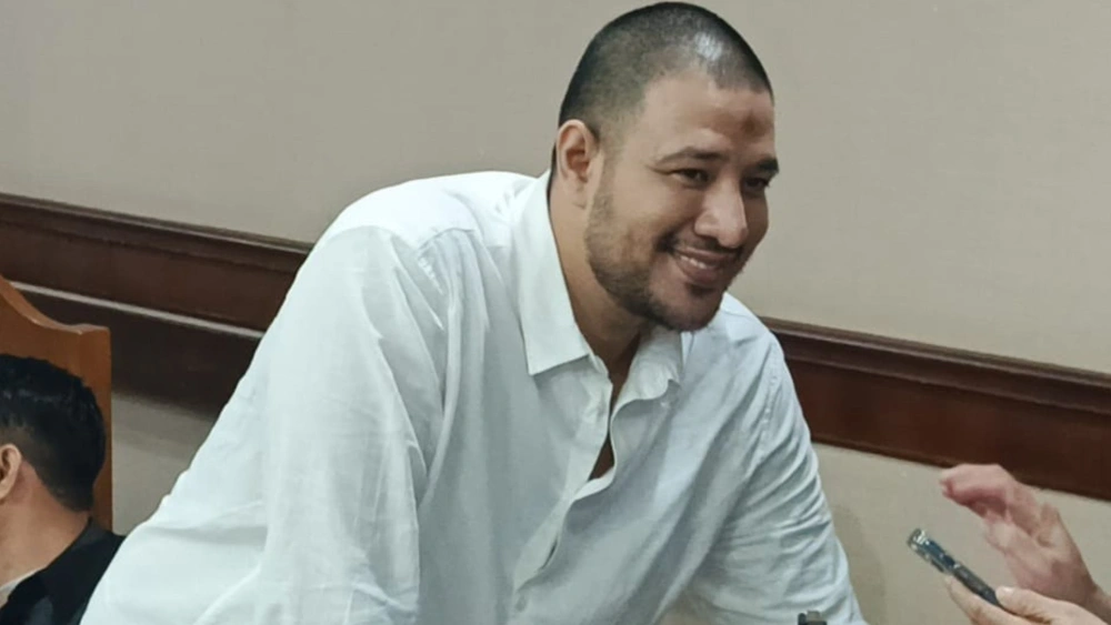 Ammar Zoni menegaskan narkotika yang ditemukan di atas pintu sel bukan miliknya dan meminta keadilan di persidangan. [FTNews/Selvianus Kopong Basar]