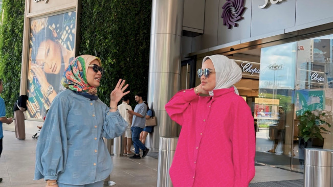 Alih-Alih Klarifikasi Isu Keterlibatan Korupsi Antam, Linda Anggrea Unggah Buka Puasa ke Kuala Lumpur