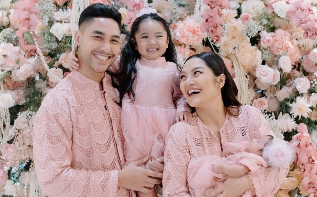 Potret Aqiqah Putri ke-2 Siti Badriah dan Krisjiana, Sakral dan Penuh Haru
