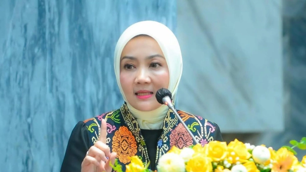 Koleksi Mobil Mewah Atalia Praratya, dari Mobil Listrik hingga Sedan Premium