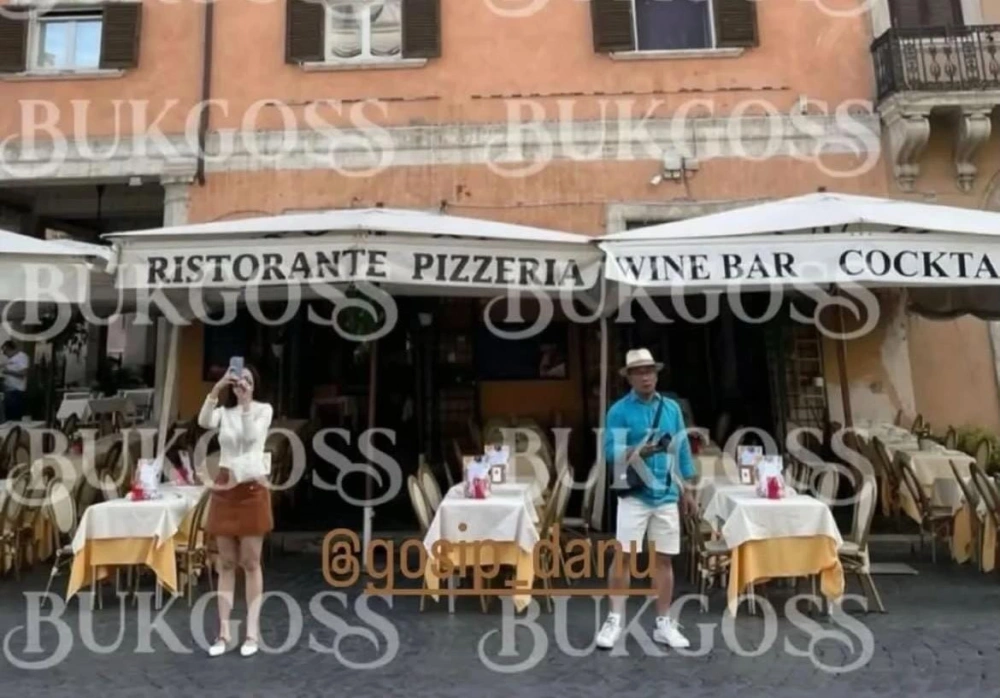 Aura Kasih Klarifikasi Isu Dengan Ridwan Kamil