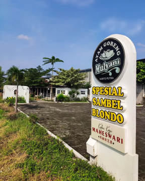 RM Ayam Goreng Mulyani. (Instagram)