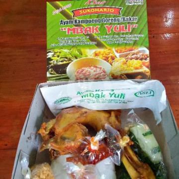 RM Ayam Kampung Goreng Mbak Yuli. (Instagram)