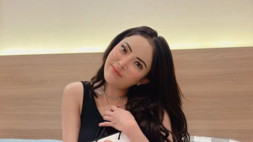 Ayu Aulia. [ig @ayuaulia5252]