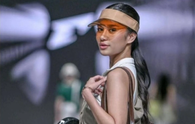 Ramai-Ramai Dihujat! Erspo Minta Maaf Usai Gandeng Azizah Salsha di JFW 2025