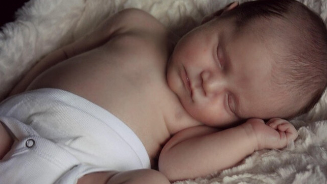 4 Penyebab Bayi Baru Lahir Susah Tidur, Kenali agar Tak Bikin Panik