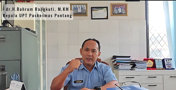 Bahrum Kepala Puskesmas Pontang  [instagram.com/puskesmas_pontang]