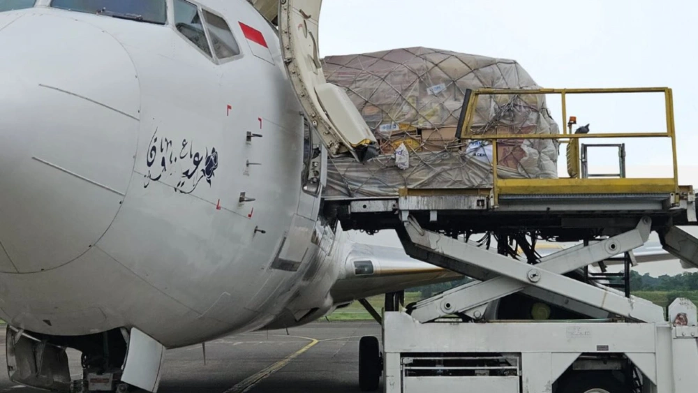 Nurhayati Subakat Sewa Jet Kargo, 30 Ton Bantuan Dikirim Khusus ke Sumatera