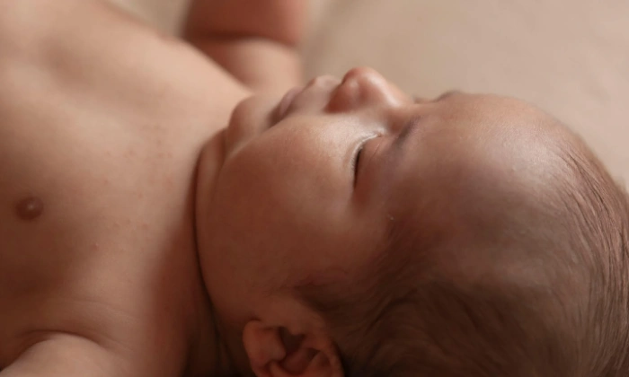 Ngeri Campur Haru! Bayi Tersangkut di Pohon Saat Banjir Bandang Agam, Ajaib Dia Selamat!