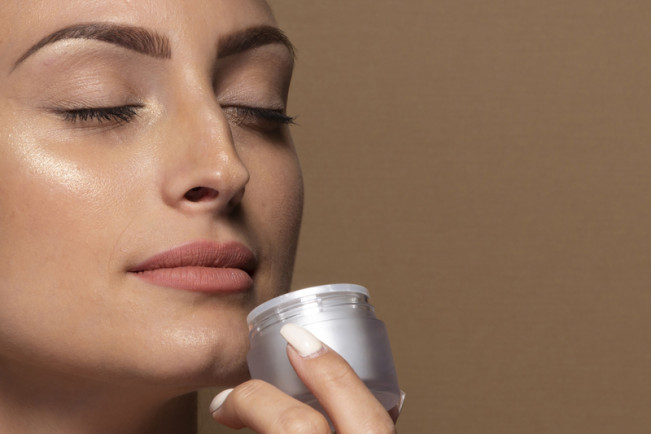 Okronosis, Kelainan Kulit Akibat Krim Mengandung <i>Hydroquinone</i>