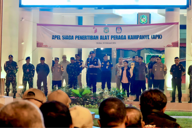 Bobby Nasution Turun Gunung Bereskan APK Tengah Malam di Awal Masa Tenang