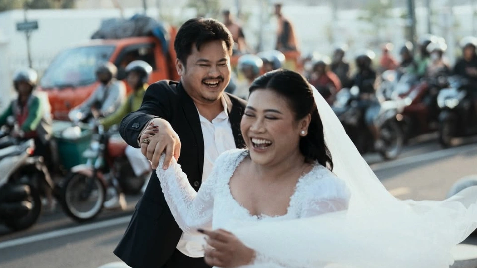 Prewedding Boiyen di Jogja Bikin Heboh! Konsepnya Unik dan Kocak Abis