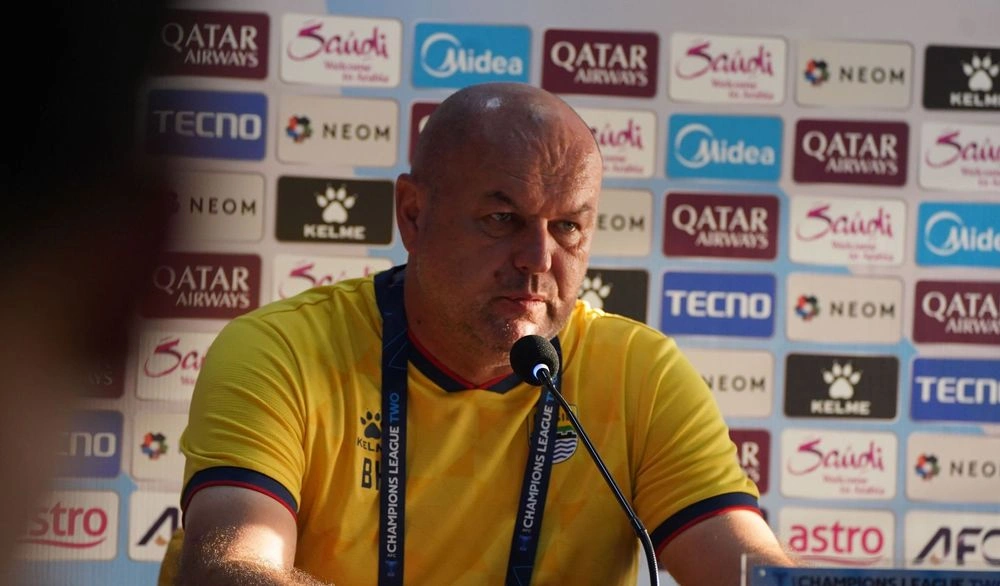 Bojan Hodak Bakal Latih Timnas Indonesia? Begini Reaksi Manajemen Persib