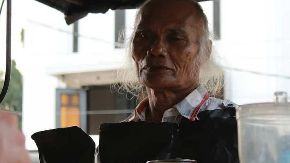 Biodata dan Agama Diding Boneng, Aktor Senior yang Rumah Orang Tuanya Ambruk