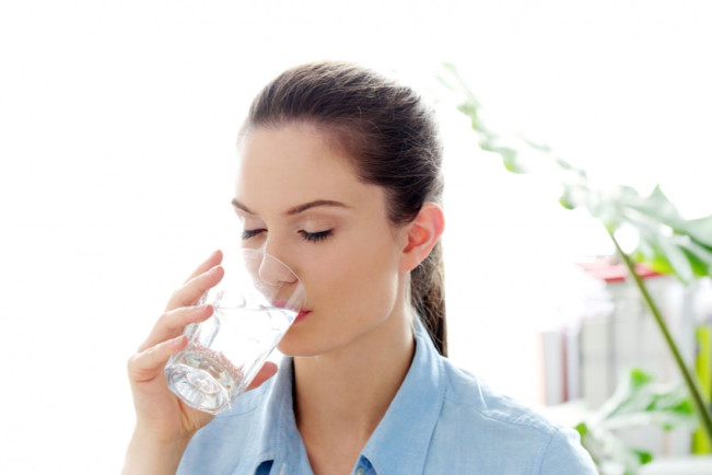 Air Putih, Rahasia Kecantikan yang Sering Terlupakan