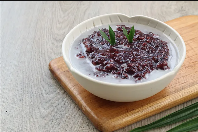 Rahasia Bubur Ketan Hitam, Comfort Food Nusantara yang Bikin Nostalgia