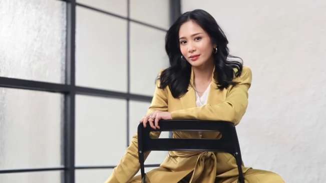 Drama Pengadilan Bunga Zainal, Terdakwa Masih ‘Ngumpet’, Hakim Turun Tangan