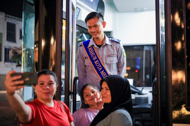 Belum Dua Minggu Pasca Peluncuran, Bus Listrik Medan Jadi 'Rekreasi Baru' di Medan