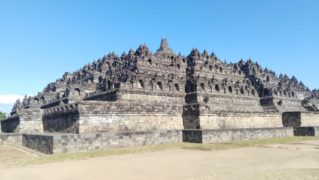 Polemik Pemasangan Lift Kursi di Tangga Candi Borobudur, Ini Tanggapan Forum Buddhis