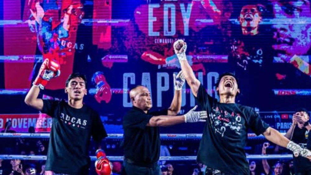 Capung vs Edy Boxing  di ajang Holywings Sport Show (HSS) vs Baku Hantam Series 6, Minggu malam, 9 November 2025. [ig @parispernades_]