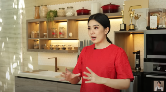 Chef Devina Hermawan. (YouTube)