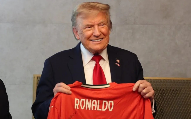 GOAT! CR7 Berani Kirim Pesan Perdamaian ke Donald Trump di Tengah Perang Iran vs Israel