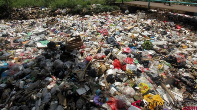 Sampah Plastik Jangan Lagi Sekadar Kumpul, Angkut, Buang!