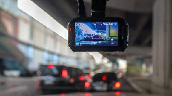 5 Alasan Kuat Kenapa Dashcam Harus Dipasang di Mobil Kamu