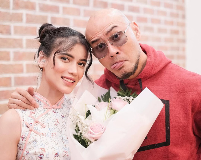 Tepis Isu Retaknya Rumah Tangga, Deddy Corbuzier Unggah Kebersamaan dengan Sabrina Chairunnisa