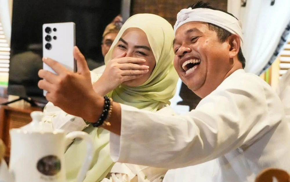 Dedi Mulyadi bersama Young Syefura [Instagram @young.syefura]