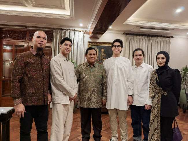 Ahmad Dhani bersama Prabowo Subianto dan anak-anak. (Instagram/@alghazali7)