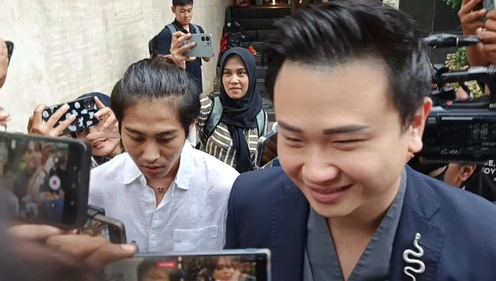 DJ Panda usai mengikuti proses mediasi kedua yang kembali belum menghasilkan kesepakatan damai. [FTNews/Raka]