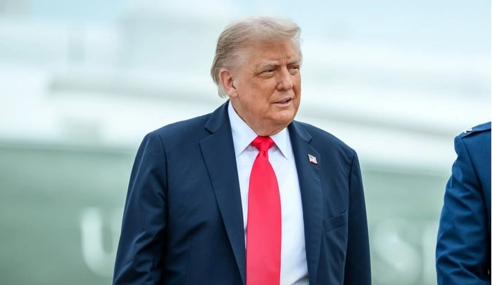 Swiss 'Suap' Trump dengan Emas dan Rolex, Tarif AS Turun Jadi 15 Persen