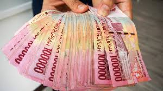 Slam Wiyono Sang Maestro MUA yang Dipercaya Natasha Wilona sampai Melly Goeslaw