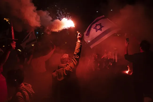 Puluhan Ribu Warga Israel Lancarkan Protes kepada PM Israel