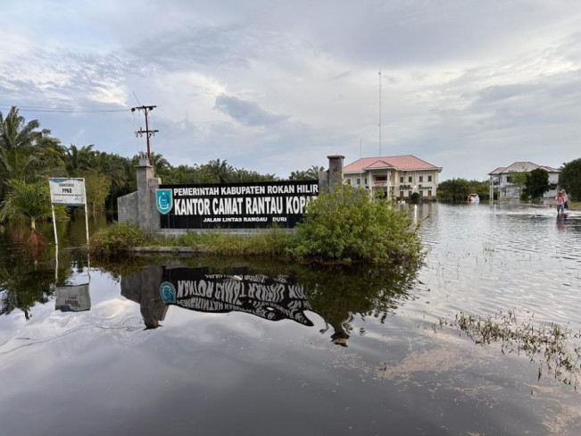 Dua Tempat yang akan Dijadikan Penyimpanan Logistik Pemilu di Rohil Terendam Banjir